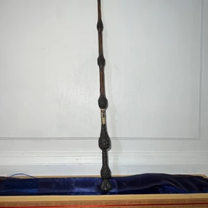 Harry Potter Stav - Dumbledors stav | the noble collection | 200kr + frakt | betalning sker via Swish | kan mötas upp. 