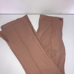 kostymbyxor  - bruna kostymbyxor som ej kommer till användning, är strl Petite Xs💓