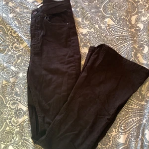 Bootcut jeans (Petite) - Hejj! Säljer nu mina jättesköna bootcut jeans i storlek S pga att jag råka köpa petite. Köparen står för frakt, kontakta för mer info 🫶🏻💞