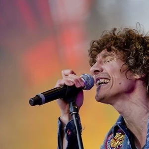 Håkan Hellström 19/8, ståplatsbiljett - En ståplatsbiljett till Håkan Hellström på Ullevi den 19/8. Skickas via Ticketmaster. 