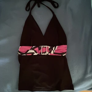 Topp  - Säljer min jätte söta topp som man knyter där bak och fram💓 