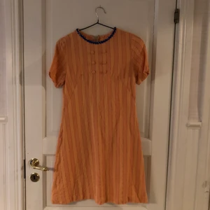 Hemmasydd av någon ängel ur en svunnen tid - Kramp i tvätten så antar att det är en ullblandning.