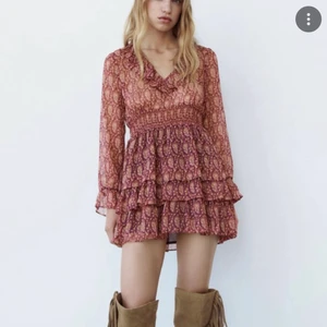 Zara klänning - Knappt använd