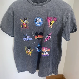 Tröja bershka - Oanvänd populär tröja!