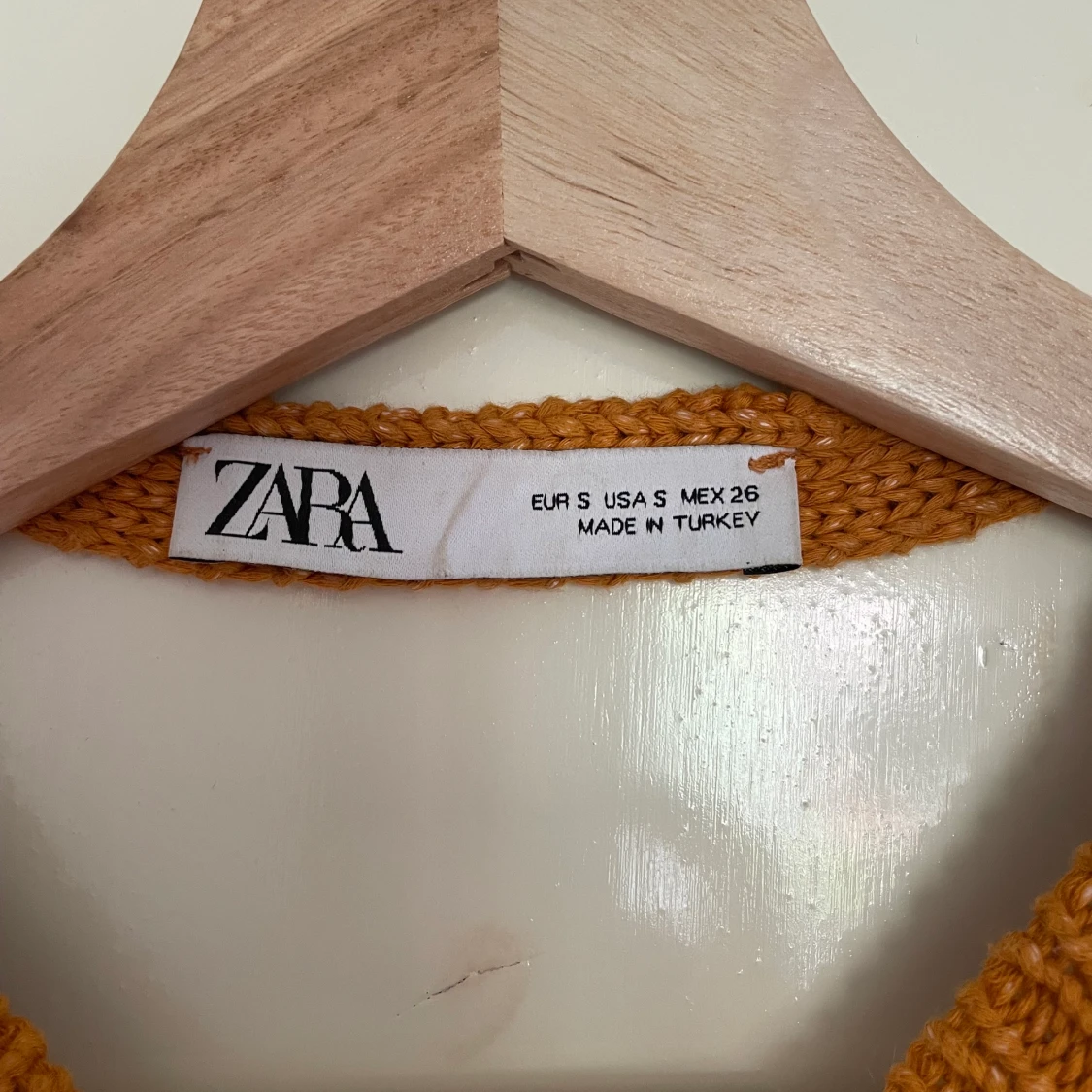 Stickad topp med öppen rygg! - 91