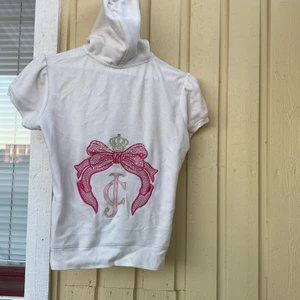 JC KOFTA - Kortärmad Kofta från JC, står strl XL (skulle tro det är junior size) men passar mig som har S. Köparen står för frakten 