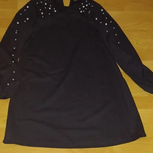 Klänning - Aldrig använt 