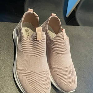 Duffy skor  - Oanvända 