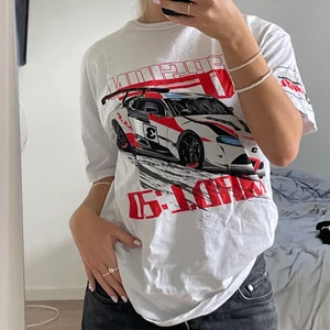 T-shirt med tryck  - T-shirt från Madlady, köparen står för frakten på 49kr 