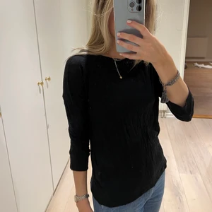 Mauro Grifoni tröja - Mjuk tröja från Mauro Grifoni i storlek 40 men passar mindre storlekar med🖤🖤🖤 Nypris runt 1400-1500💕