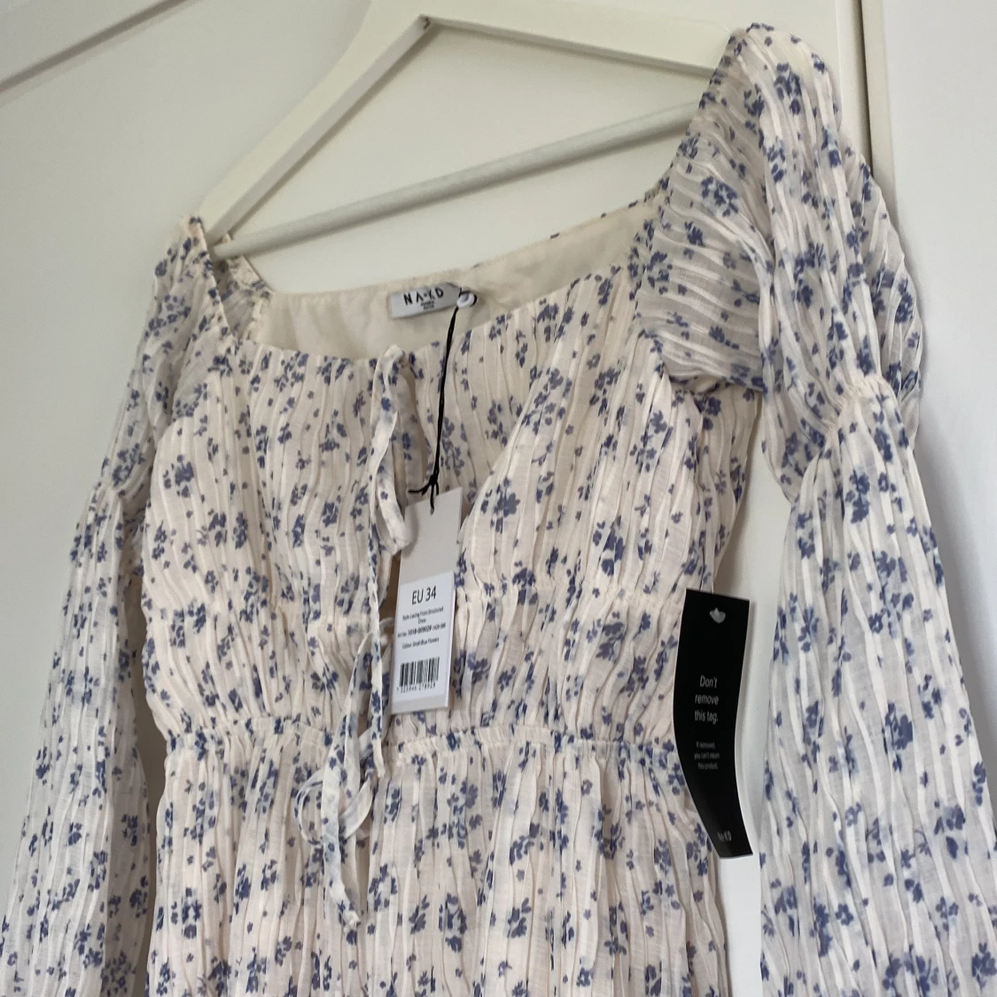 OANVÄND klänning från NA-KD  - 90