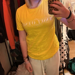 T-shirt - Använder aldrig. Jätte fint skick💗 