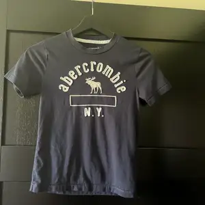 Fin t-shirt från Abercrombie, knappt använd