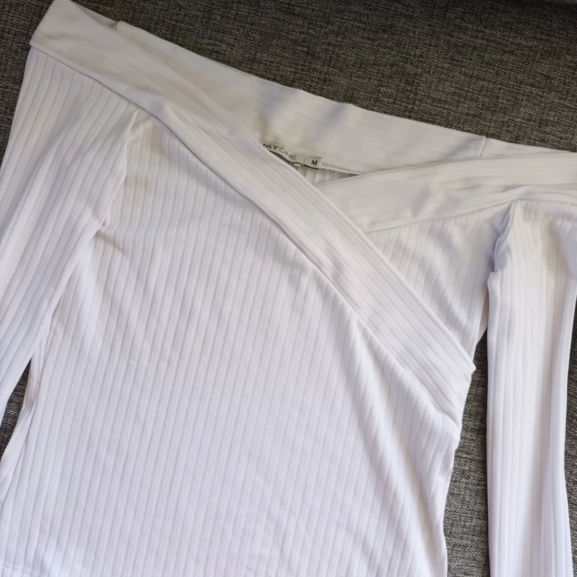 Of-shoulder topp - 90