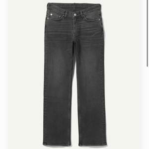 Jeans från Weekday i modellen Twig, nypris: 499