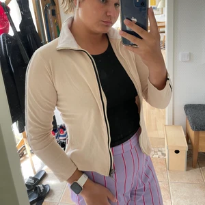 Tjocktröja  - Med dragkedja 