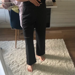 13month kostymbyxor  - Junkyard kostymbyxor från 13month  Storlek M - passar S