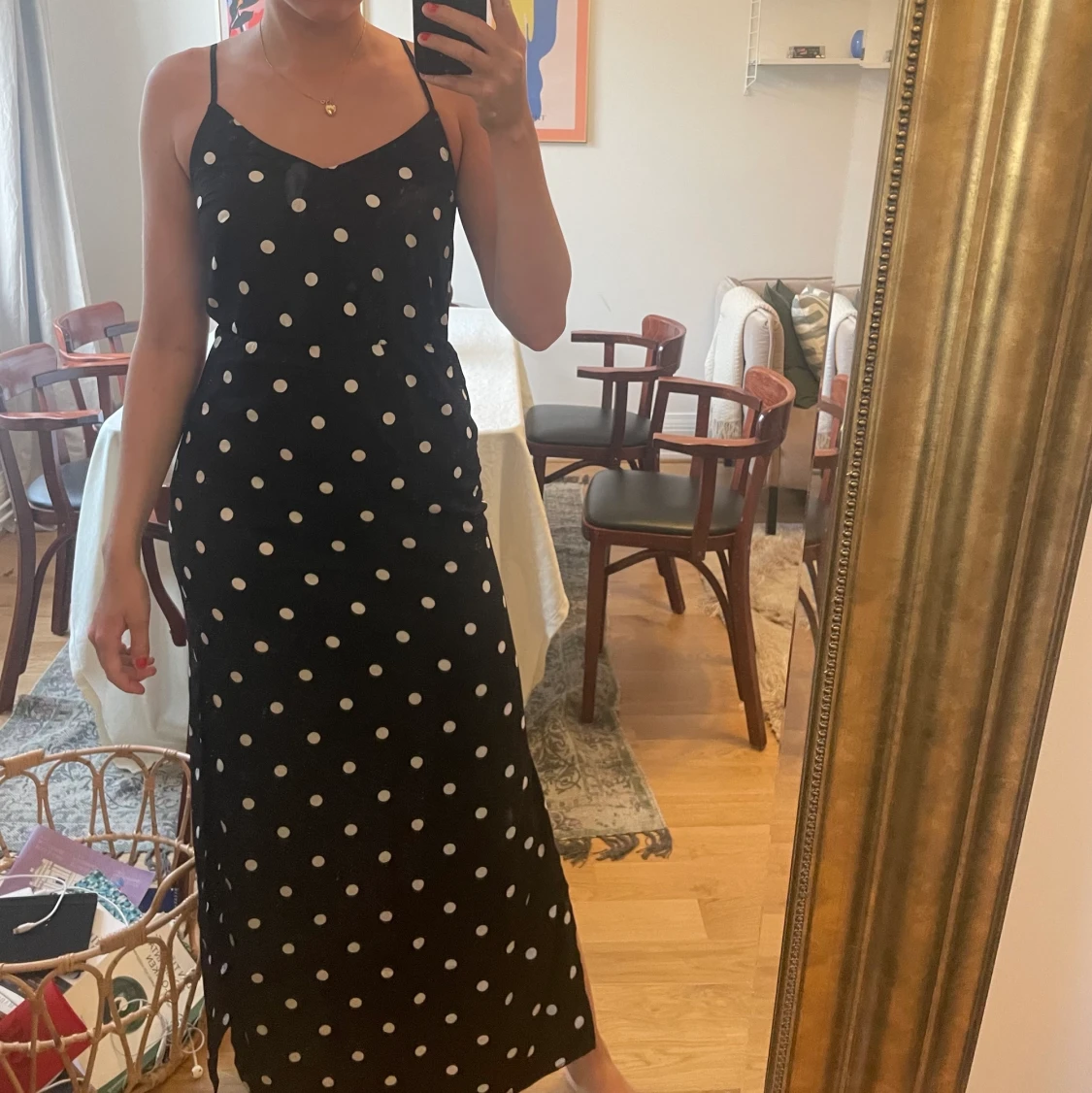 Prickig klänning - 90