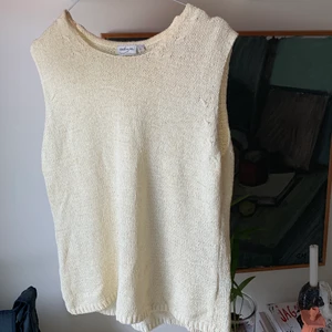 STICKAT LINNE/VÄST <3 - Stickat linne eller väst, perfekt till sommaren <3