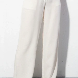 Linnebyxor  - Super fina linnebyxor från madlady. Nypris 549kr