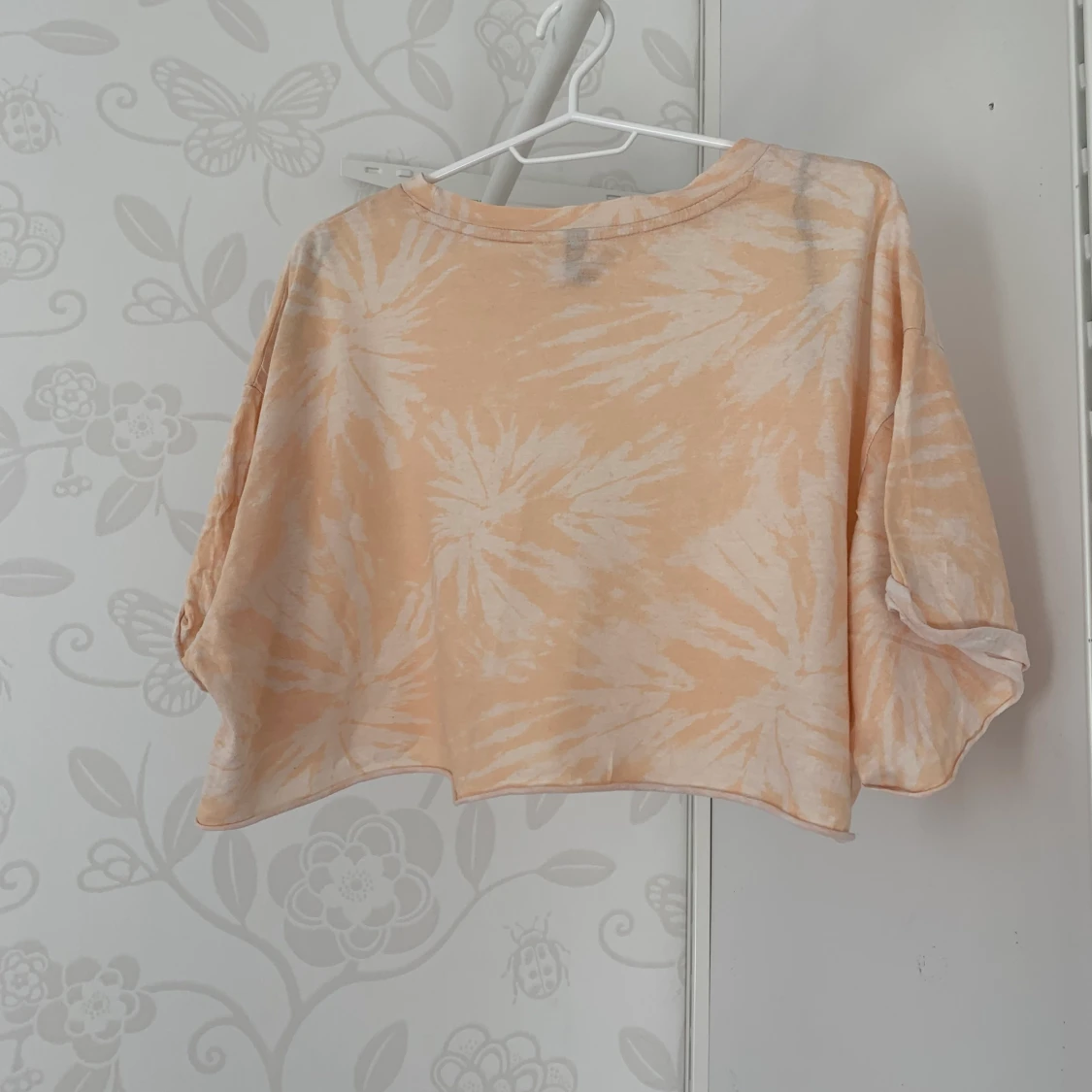 H&M Croppad T-shirt i S - 90