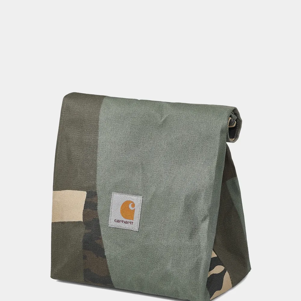 Lunch bag från Carhart ( bara 3st kvar!!! ). väldigt smidig och använda, speciellt till skola/jobb . Helt nya och oanvända. Skickas snabb och spårbar. Undrar ni över något? Skriv så svarar jag så fort jag kan 🙂. Väskor.