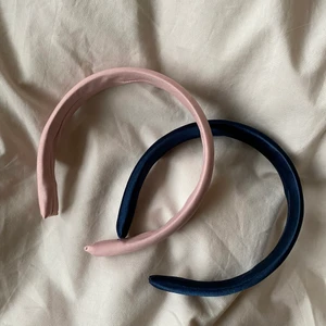 DIADEM  - Våra nya färger på diadem har nu lanserats⚡️ Det rosa i färgen OSLO och det Blå i färgen LONDON🌸💙 Fler bilder finns i profilen eller på vår instagram uf.tiara ⚡️