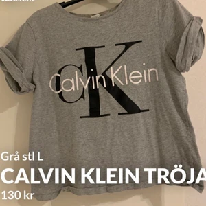 Calvin Klein tröja  - Använd fåtal gånger, i fint skick. Storlek L men passar en M också. Skriv för fler bilder. 🙂