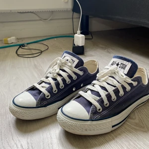 Converse skor - Intressekoll!!  Superfina Converse, knappt använda🥰💕🌸 Många intresserade = budgivning 