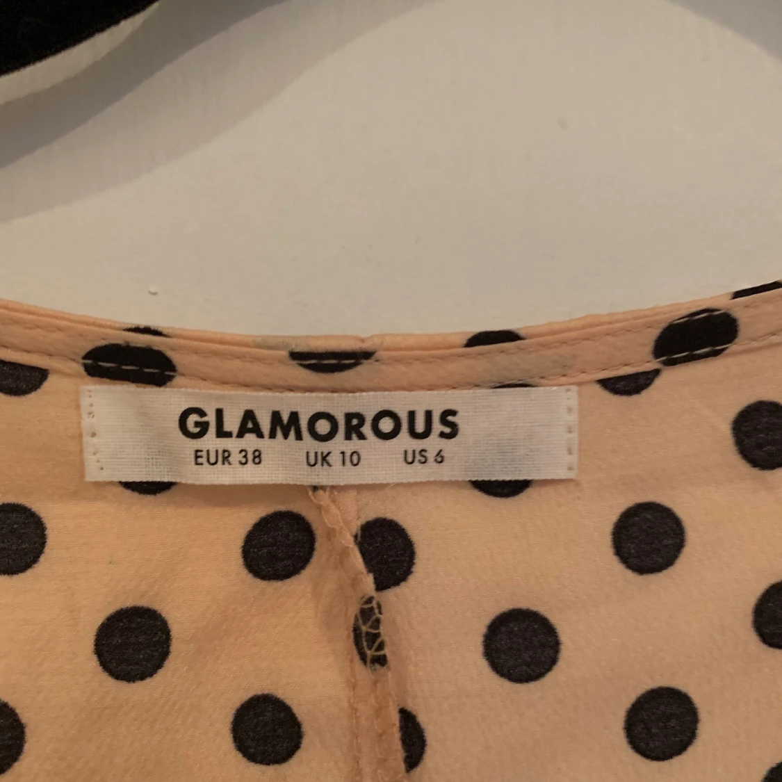 Prickig topp från glamorous - 90