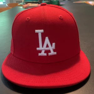 La keps - Den är använd en gång säljer pga för liten 