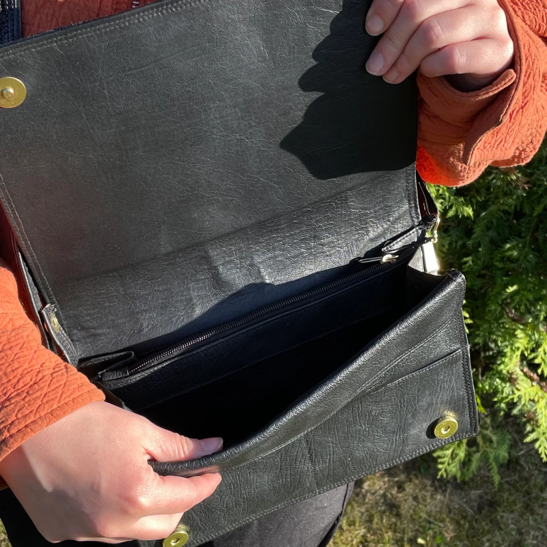 Snygg faux kuvertväska - 90