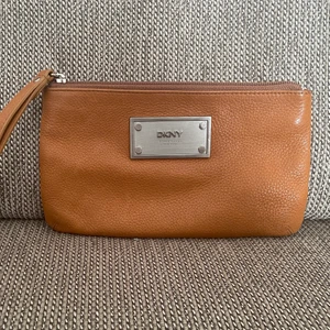 Vintage DKNY Väska - Vintage mini DKNY mini väska/plånbok