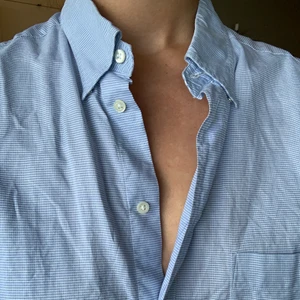 Skjorta - Stor herrskjorta. Priset+frakt