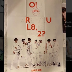 Bts poster - Officiell O! R U L8, 2? Poster från ett av bts’s albums. Fint skick! Den har blivit vikt men aldrig uppsatt. 26kr frakt 💗