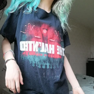 The Haunted Merch tshirt - Supercool Merch ifrån The Haunted 🤘🏻 Väldigt skönt material! 