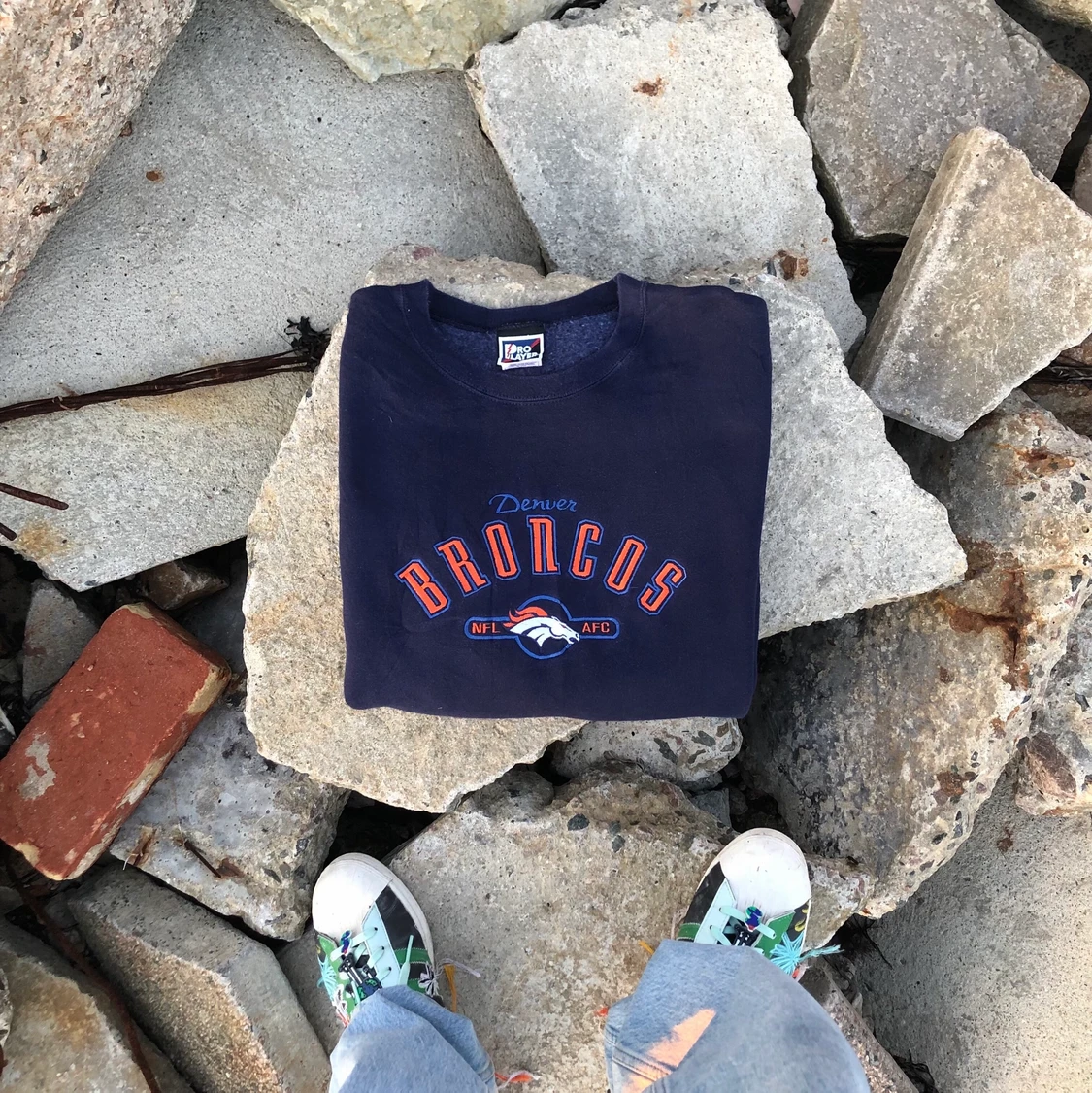 Vintage sweatshirt!! 🌆🌅