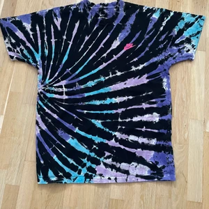 Nike Dri-Fit T-shirt XL - Nike Dri-Fit T-shirt  Strlk XL Använd fåtal gånger Köparen står för frakt Skick: 9/10