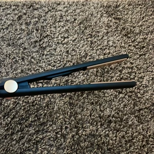 Plattång  - Säljer min plattång då jag redan har en annan! Använd 1 gång