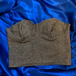 Sexy top  - NY!  #glitters #top #guld 