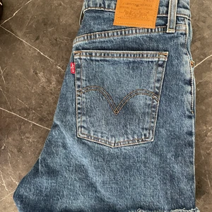 Levis Ribcage shorts - Endast provade, W31