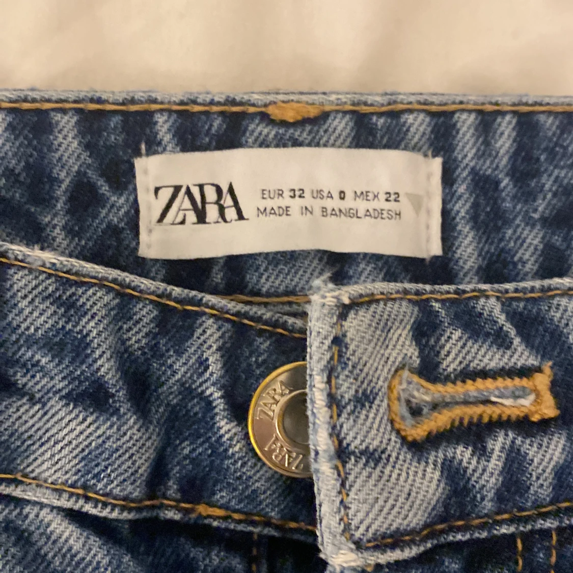 Mid rise zara jeans - 91