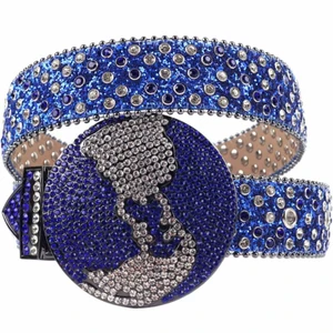 Rhinstone bälte  - Finns i storlek 48 inch 46 inch 44 inch 42 inch och 38 inch frakt kostar extra. Bara frakt