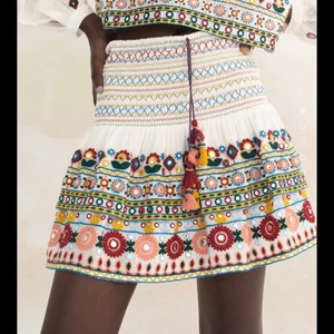 Zara kjol - Super fin mönstrad kjol💗