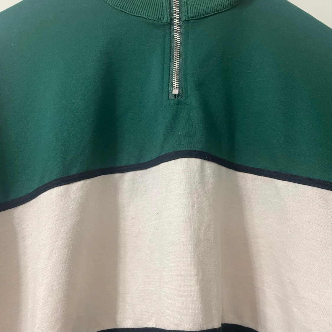 En storlek tröja  - 90