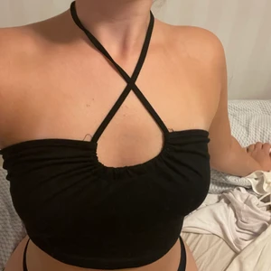 Cross tie halter neck top - Använd få gånger