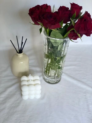 Ljus  - Finns i alla färger och doftar 