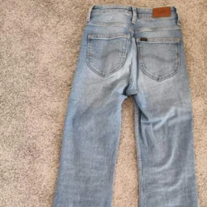 Jeans - Bra skick, och de är fina på