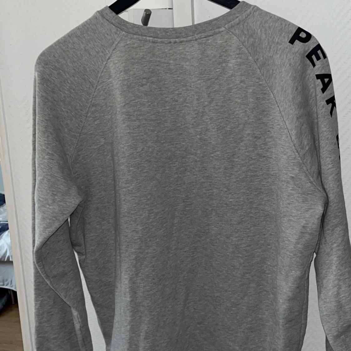 Peak performance sweatshirt  - 91