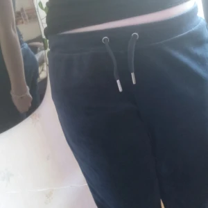 Blåa mjukisbyxor - Jättesköna blåa mjukisar från h&m.💗